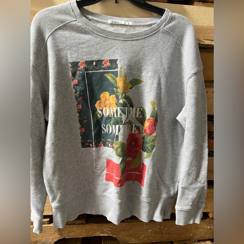Baleno sweatshirt , floral Anthro vibe. Sz L